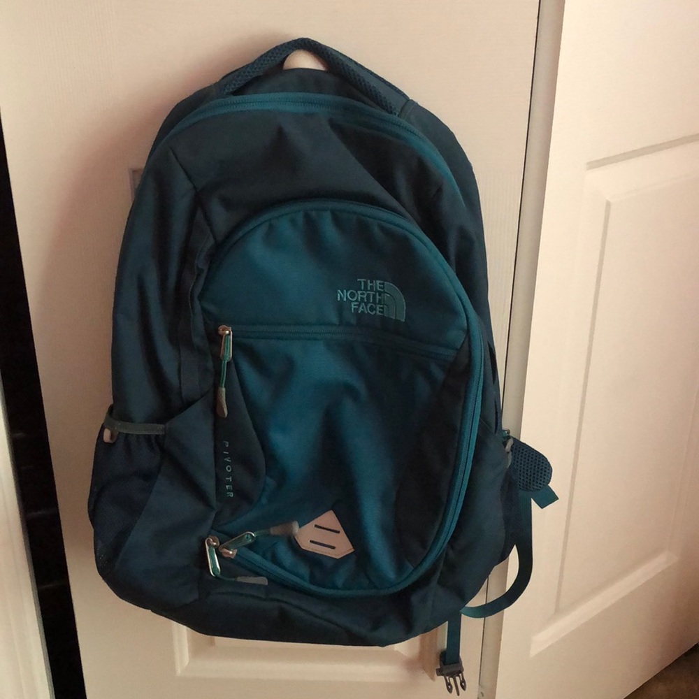 North face Pivoter Backpack